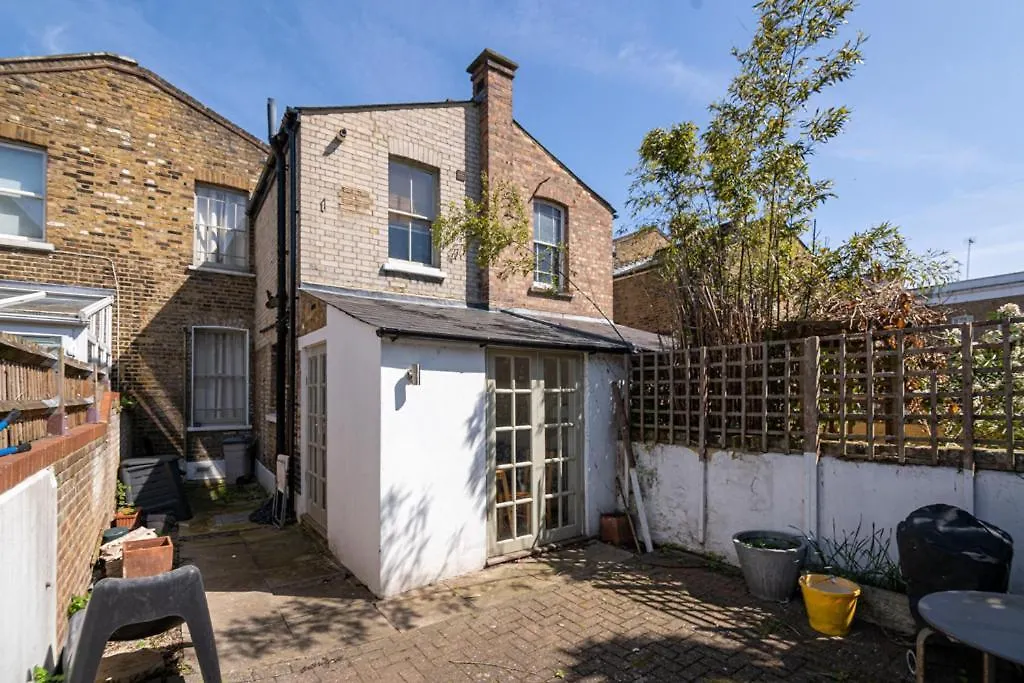 Cozy House With Character & Garden. Hotel London